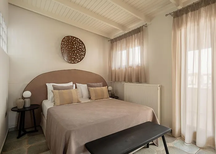Xenios Dias Luxury Apartments With Sea View