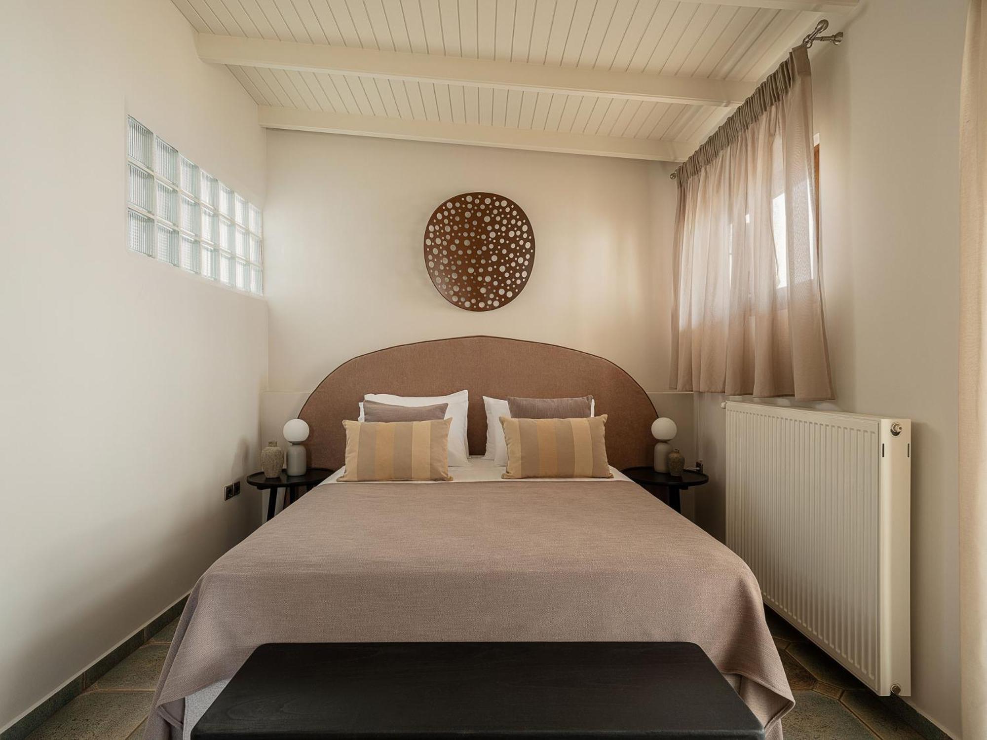 Xenios Dias Luxury With Sea View